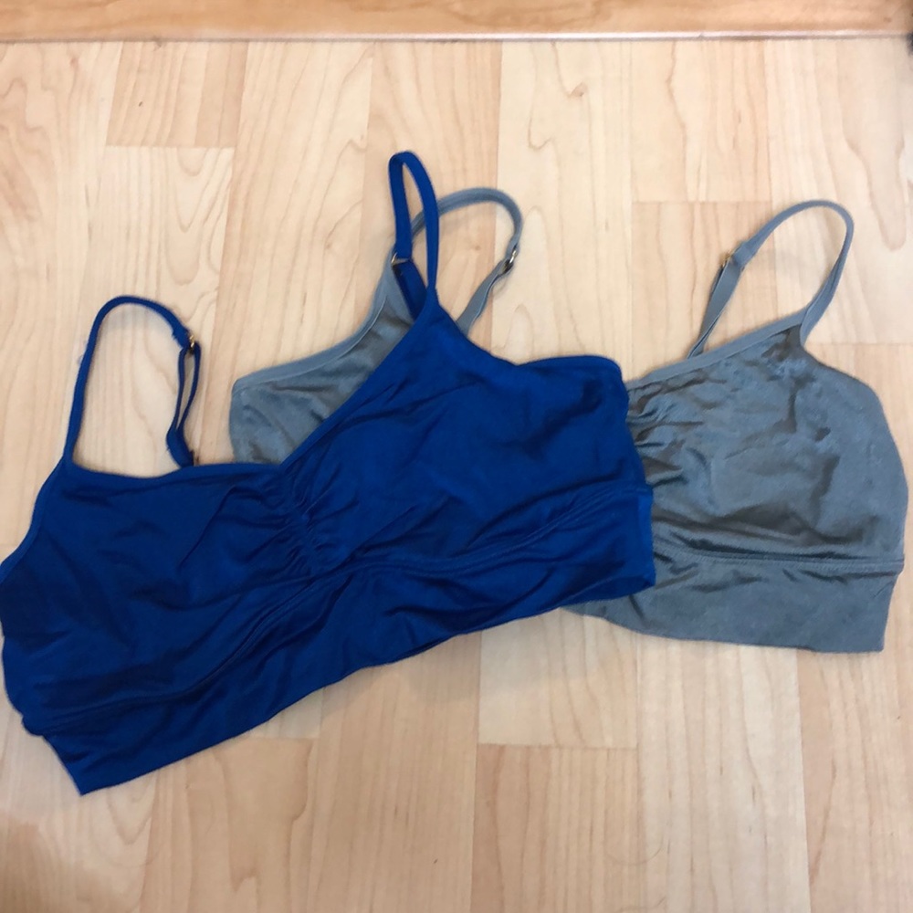 Set of 2 Victoria’s Secret PINK bralettes!